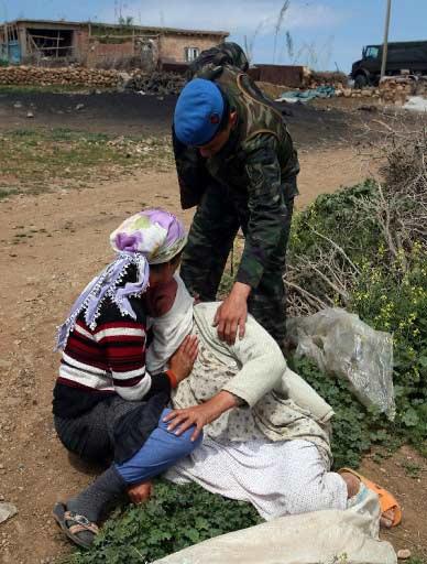 Bilge köyünde 44 kişinin öldüğü saldırı, birçok dramı ve hüznü de beraberinde getirdi. Köyde bir yanda ağıtlar, bir yanda ölüm korkusunun getirdiği göç var.