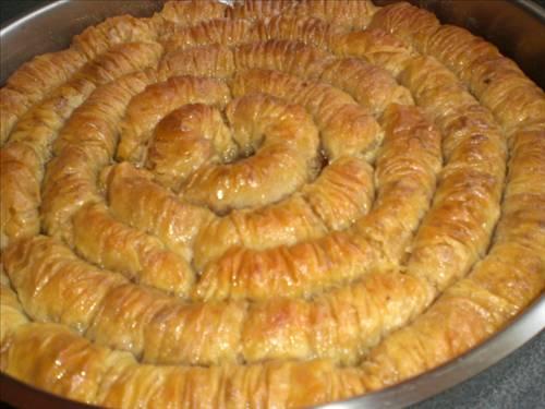 SAMSUN Samsun pidesi, turşu kavurması, yer pancarı, mısır çorbası, kocakarı gerdanı.
