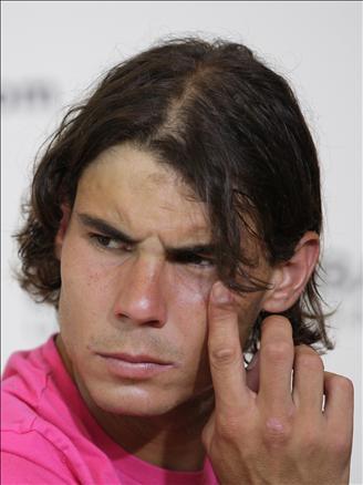 Pariste Roland Garros santrkortunu dolduran on binlerce seyirci, tarihi bir maça tanıklık ettiler ve Nadalın Fransa Açıka tarihi vedasını seyrettiler. 1 Numara Nadal sürpriz bir şekilde elendi