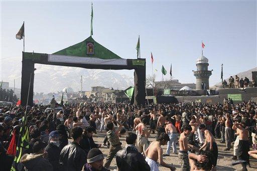 Milyonlarca Şii Kerbela'ya koştu