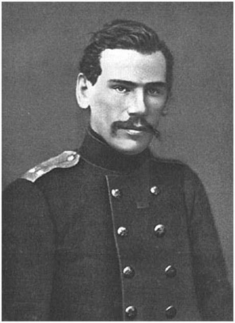Anna Karenina'yı ve Savaş ve Barış'ı yazan el, odasının tozlarını süpürüyor, elbiselerini dikiyordu.