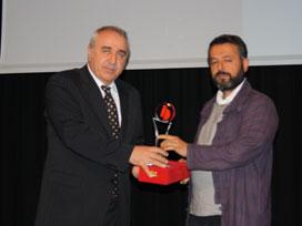 Birikim Okulları tarafından geleneksel olarak yapılan Başarı Ödülleri ödül töreninde yılın başarılı kişi, kurum ve kuruluşlarına ödülleri verildi.