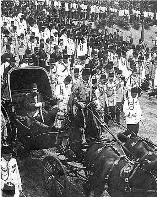 Sultan Abdulhamid Han, saltanat arabasıyla selamlık merasiminde
