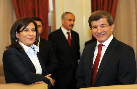 Bakanlar Kurulu, Başbakan Recep Tayyip Erdoğan başkanlığında toplandı. Toplantıya, yeni göreve başlayan bakanlar da katıldı. 27 koltuklu ilk Bakanlar Kurulu'ndan ilk kareler: