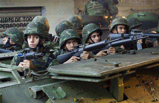 Brezilya'nın meşhur Maraca stadının yakınındaki operasyona 14 zırhlı araç da destek verdi. Bir buçuk saat süren operasyonda güvenlik güçleri herhangi bir direnişle karşılaşmazken, Mangueira'nın en yüksek noktasına Brezilya bayrağı dikildi.