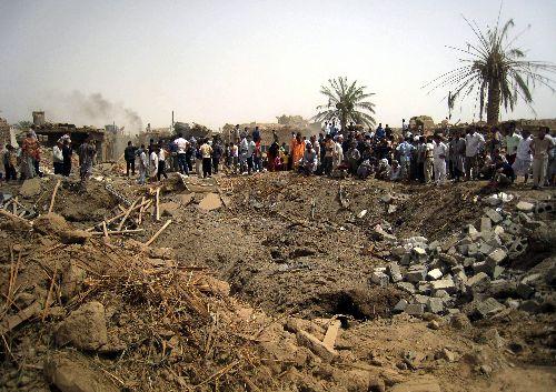 Irak'ın Kerkük kentinin güneyinde, Türkmenlerin yoğun olarak yaşadığı Tazehurmatı kasabasında dün bomba yüklü kamyonla düzenlenen saldırıda ölü sayısının 73 olduğu bildirildi.