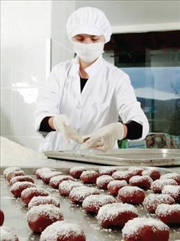 KAHKECİZADE

Kahke Gaziantep ve çevresinde yapılan bir tür kurabiye. Tatlı ve tuzlu birçok çeşidi var. Şirketin üretim tesisi Düzcede bulunuyor. Bin 500 metrekaresi kapalı, 12 bin metrekaresi açık olmak üzere toplam 13 bin 500 metrekarelik alanda üretim yapılıyor. Günlük üretim kapasitesi ise 4 ton. 2007de üretime başlayan şirketin Marmara, Karadeniz ve Ege bölgelerinde bayileri var. Yeni bayilikler için Türkiye genelinden gelen teklifler değerlendirilecek.
Telefon: 380 546 60 21
Web: www.kahkecizade.com