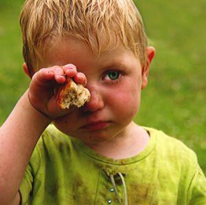 - Mutsuz yüz ifadesi