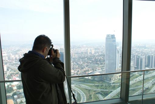 Ava giderken avlanmak bu olsa gerek, fotoğraf çekerken fotoğrafa konu olduk...