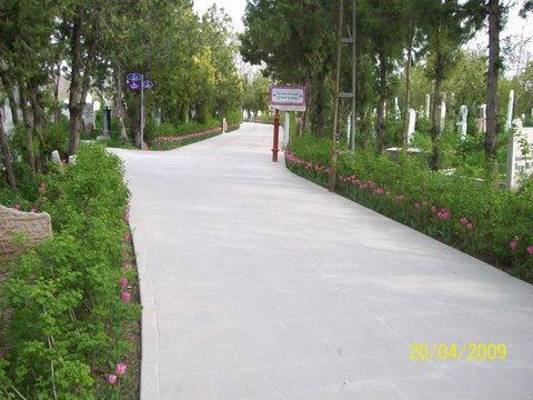 Bütün mezarlıkların ihtiyaçları belirlenerek yol, duvar, çeşme vb. planlanarak düzenli bir şekilde giderilmekteymiş.