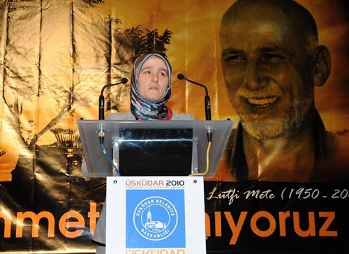 Ömer Lütfi Metenin öğrencilerinden Mediha Polat konuşmasında Ömer Lütfi Metenin kendisinin ufkunu genişlettiğini, sevdasının her şeyi kuşattığını söylerken eğer bugün din adına belirli bir görüşe sahipsek bunda Ömer Lütfi Metenin büyük payı var dedi. Ömer Lütfi Metenin Allah var, gam yok sözünü kendilerine şiar aldıklarını söyleyen Polat, kendisiyle yaşadığı küçük bir anıyı anlattı.