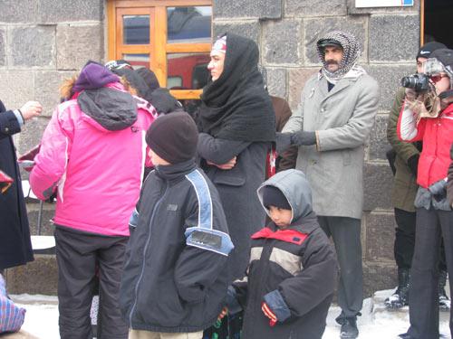 Güneşi gördüm setinden özel görüntüler...