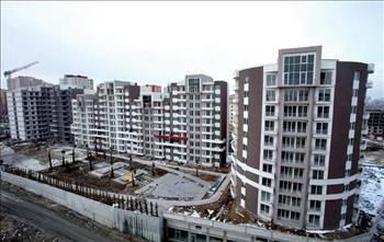 AYIŞIĞI HALTING PLACE
Demir İnşaatın İstanbul Beylikdüzünde inşa ettiği Ayışığı Halting Placete, 346 daire ve yedi ticari birim bulunuyor. 65 ile 240 m2 arasında 1+1, 2+1, 3+1, 3+1 dubleks ve 4+1 dubleks daire seçenekleri bulunan projede, fiyatlar 125 bin ile 395 bin lira arasında değişiyor. Yüzde 8 peşin ödeme yaparak aylık yüzde 0.94 faiz oranı ve 120 ay vadeyle ev sahibi alabilirsiniz. Projenin ortak kullanım alanları arasında açık ve kapalı yüzme havuzları, Türk hamamları, saunalar, fitness salonu, basketbol sahası, çocuk oyun alanları, squash, tenis kortu, bisiklet parkuru, yürüyüş alanları, şelale, suni gölet, barbekü alanları, özel oturma alanları ve kafeteryalar bulunuyor.
Web: www.ayisigihaltingplace.com
Tel: 0212 853 70 70