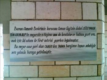 Osmanlı Devleti'nin kurucusu Osman Bey'in dedesi Süleyman Bin Kaya Alp'ın mezarı da buradadır