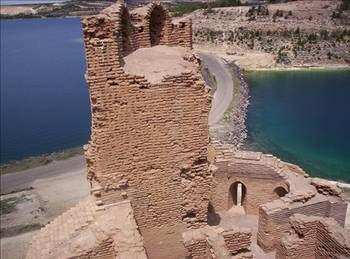 Bu kale, 1087'de Sultan Celâleddîn Melikşah tarafından zapt edilmiş ve Halep'teki Ukaylilerin sonuncusu Sâlim'e verilmiştir.