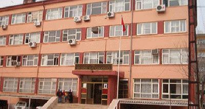 Şanlıurfanın Siverek ilçesinde bir internet sitesinin Siverek il oldu haberi, Sivereklileri heyecanlandırdı. Kulaktan kulağa dolaşan haber kısa süre içinde duyuldu. Yıllardır il olmak için mücadele veren Siverekliler, sitenin haberin 1 Nisan şakası olduğunu açıklaması üzerine hayal kırıklığına uğradılar.