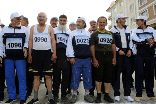 Pursaklar Belediyesi tarafından geleneksel hale getirilen ''Dedeler ve Neneler Koşusu''nun 3'üncüsü bugün yapıldı.