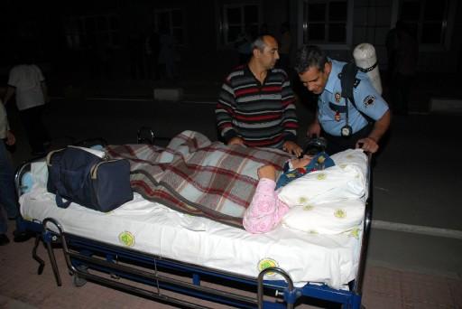 Bursa Yıldırım Merkez İlçesi'nde Şevket Yılmaz Devlet Hastanesinde yangın çıktı. 1'i çocuk 39 hastanın başka hastanelere sevk edildiği yangın sonucu 3'ü kadın 8 kişi hayatını kaybetti.
