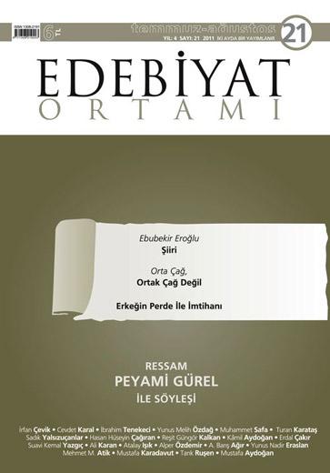 <p><span style="color:#0000ff"><strong>EDEBİYAT ORTAMI</strong></span><br />
<br />
Bu sene de yaz geldi. Ama nedense kış gitmiyor bir türlü. Temmuz’a girdik hâlâ soğuk var, yağmur var, seller var. Zamanla zemin çelişiyor. Tıpkı Türkiye gibi. Her şey anayasa’ya bağlandı. Olur. O da yapılır. Lâkin kış gitmiyor bir türlü. Huzuru hak etmek gerekiyor galiba. Ne ki bu, ekonomiden ve turizmden fazla dayanaklara ihtiyaç duyuyor. Bu iki kelime siyasetin bumerangı. Ekonomi düzelirse, turizm açılırsa yerimiz genişleyecek sanılıyor. Yanlış değil ama doğru da değil. Bir kültür politikamız yok.<br />
<br />
Bu sayımızın şairleri Mustafa Aydoğan, İrfan Çevik, Cevdet Karal, İbrahim Tenekeci, Yunus Melih Özdağ, Muhammet Safa, Suavi Kemal Yazgıç, Ali Karan, Atalay Işık ve Alper Özdemir.<br />
<br />
Turan Karataş, Cahit Zarifoğlu’nun “Okuyucularla” isimli kitabından yola çıkarak şairin ve şiirin mecraını, kaygısını ve yerini sorguladı. Hasan Hüseyin Çağıran, genç bir isim. Şiirimizin ustaları üzerine okumalar yapmaya başladı. Bunun ilk adımı olarak, yakın zamanda “Sesli Harfler”i yayımlanan Ebubekir Eroğlu şiirini irdeledi. Devamının geleceğini sanıyoruz.<br />
<br />
İrfan Çevik, ‘0rtaçağ’ kavramının yüklendiği yanlış anlamlar üzerinde durdu. Türkiye’deki bir zihni yanılgının ipuçlarını yazdı. Derinlikli bir deneme. Diğer önemli bir deneme de, Reşit Güngör Kalkan’ın “Erkeğin Perde İle İmtihanı’ başlıklı yazısı. Kalkan’ın bu denemeleri sürecek. Okurlarımızın ilgiyle okuyacağını umuyoruz. Mustafa Karadavut’un denemeleri ise sürüyor. Bu sayımızın söyleşisini ressam Peyami Gürel ile yaptık. Söyleşiyi arkadaşımız Erdal Çakır gerçekleştirdi, ses kayıt cihazından çözümünü ise Emre Döğer yaptı. Gürel, resim sanatına bakışının temelleri üzerinde durdu. Tasavvuf, sanat ve varoluş hakkında esaslı bir söyleşi oldu. Kâmil Aydoğan’ın akıcı bir üslupla yazdığı günlüklerinin bir bölümünü daha yayımlıyoruz. A.Barış Ağır, İngiliz şair Wilfred Owen’ın Dulce et Decorum Est şiirini irdeledi. Yaz sayılarımızda öykülere daha fazla yer ayırıyoruz. Bu sayıda da öyle oldu. Sadık Yalsızuçanlar, Yunus Nadir Eraslan, Mehmet M. Atik ve Tarık Ruşen öyküleriyle yer aldılar. *<br />
<br />
 Son olarak; Sadık Yalsızuçanlar öncülüğünde yürütülecek olan Server Vakfı Yazar Okulu 15 Eylül 2011 tarihinde faaliyetine başlıyor. Katılmak isteyenler 0.312.229 82 44 no.lu telefondan veya dergimizin internet adresinden katılma şartlarını öğrenebilirler.<br />
 </p>
