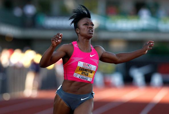 Carmelita Jeter: 2007 ve 2009'daki dünya şampiyonalarında 100 metrede bronz madalya kazanan ABD'li kadın atlet, Güney Kore'deki Dünya Atletizm Şampiyonasında 100 metrede altın madalya kazandı. 31 yaşındaki Jeter 10.71'lik derecesiyle uzun süredir kovaladığı dünya şampiyonu unvanına ulaştı.