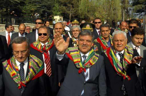 727. Ertuğrul Gazi'yi Anma ve Söğüt Şenlikleri'ne katılmak üzere Söğüt'e gelen Cumhurbaşkanı Abdullah Gül