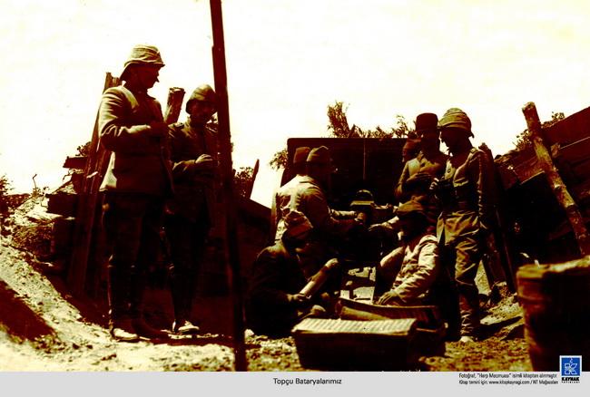 Çanakkale Muharebelerinde yaşanan şiddetin, imkânsızlıkların, sarsılmaz inancın, yitirilmeyen umudun fotoğraflara yansıdığı kareler, görenleri 2009dan 1915e bir zaman tüneline sokuyor.