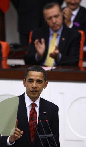 Resmi bir ziyaret için Türkiye'de bulunan ABD Başkanı Obama, TBMM Genel Kurulunda milletvekillerine hitap etti. Obama TBMM'de konuşan 29. devlet başkanı oldu.