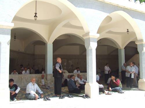 Maraş Ulucami'de Cuma namazı her hafta kentte bayram çoşkusu ile kılınıyor