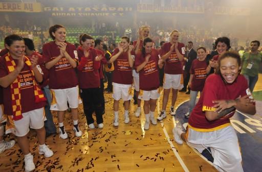 Basketbolda FIBA Bayanlar Avrupa Kupası'nda Galatasaray, 2008-2009 sezonu şampiyonluğunu kazandı.