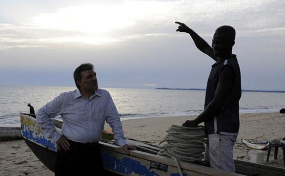 Cumhurbaşkanı Abdullah Gül'ün dün tamamladığı Afrika ziyareti sırasında çektiği fotoğrafları sosyal paylaşım sitesi twitter'daki kullanıcılarıyla paylaştı. Kullanıcılar belki de Abdullah Gül'ü ilk kez bu kadar sivil gördü.