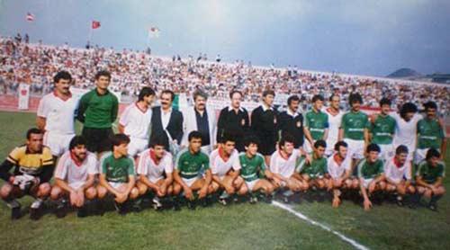 Samsunsporlu futbolcular: 20 Ocak 1989'da Malatyaspor maçına giderken geçirdikleri trafik kazası sonucu Teknik Direktör Nuri Aslan, futbolcular Mete, Muzaffer ve Tomiç Zoran hayatlarını kaybettiler.