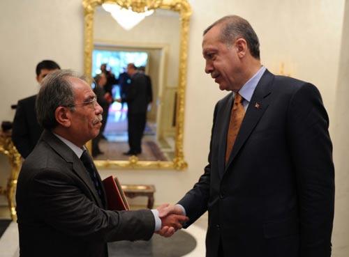 TOPLANTIYA VAKIT GAZETESI YAZARI HASAN KARAKAYA DA KATILDI.