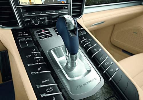Yeni Porsche Panamera