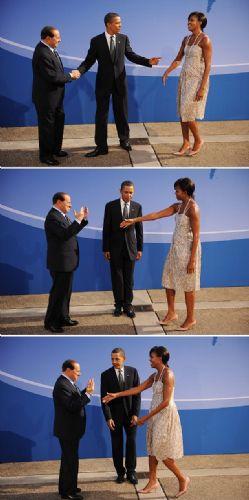 G-20'de Obama'nın, çapkınlıklarıyla tanınan Berlusconi'yi karşılaması İngiliz basınında espri konusu oldu. Silvio, first lady'yi görünce ellerini iki yana açıp harika imasında bulununca Obama'nın yüzü asıldı.