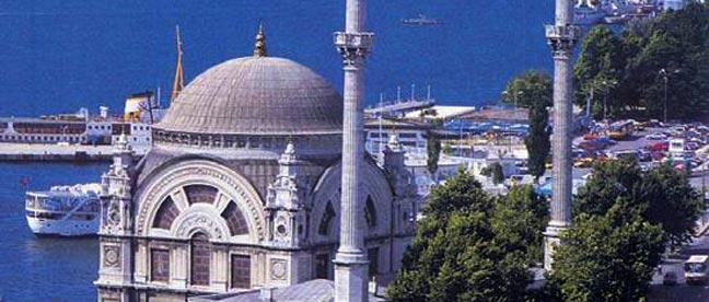 DOLMABAHÇE CAMİSİ