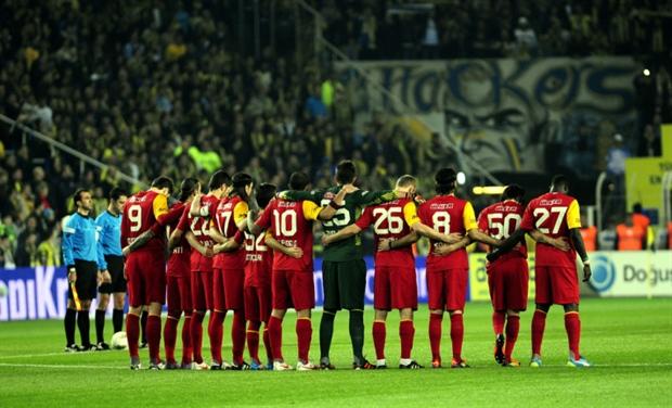 Maç başlasa da şu tarih kitabını yeniden açsak