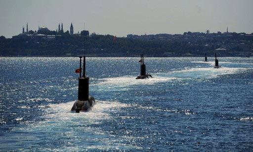 "Güçlü Ordu Güçlü Türkiye" sloganını benimseyen TSK bu yılki 30 Ağustos Zafer Bayramı'nı görkemli bir törenle kutladı. Donanma İstanbul Boğazı'nda resmi geçit töreni yaptı.