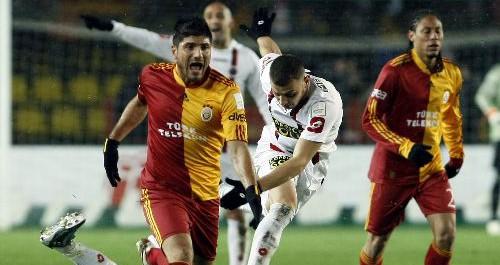 41: Bu sezon sadece 41 gol atabilen Cimbom, son 26 sezonun en düşük gol rakamına ulaştı. Sarı- Kırmızılılar en son 1984-85te 34 golde kalmıştı.