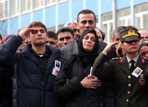 Ağrı'da çıkan çatışmada şehit olan Jandarma Binbaşı Süleyman Can, son yolculuğuna uğurlandı