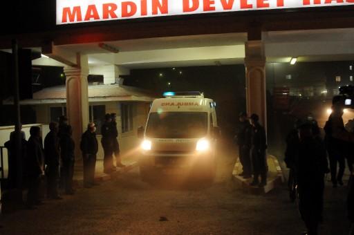 Mardin'de bir düğüne bomba ve uzun namlulu silahlarla yapılan saldırıda 45 kişi öldü. Çok sayıda kişi de yaralandı.