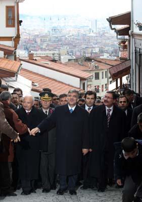 Cumhurbaşkanı Abdullah Gül topaç oynadı
