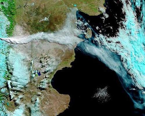 Chaiten Volkanı'ndan yükselen buhar