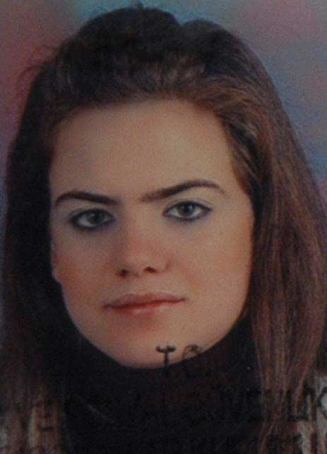 Arka koltukta oturan Sevgi Aslan (20), olay yerinde hayatını kaybetti.