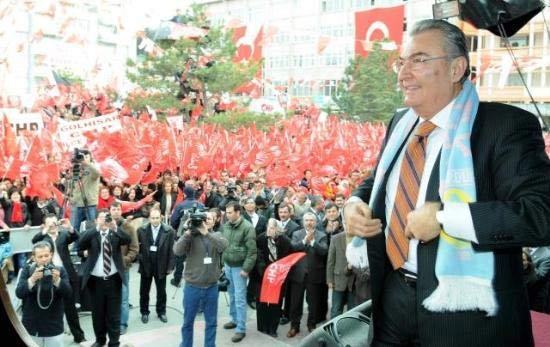 İnsan, açar telefonu isterse iktidara da küfreder. Şöyle ağız tadıyla küfredemez olduk'' diyen Deniz Baykal, Erdoğan'a karşılıklı görüşme çağrısını niteledi ve bir söz verdi: Yolsuzlukları konuşmayacağım