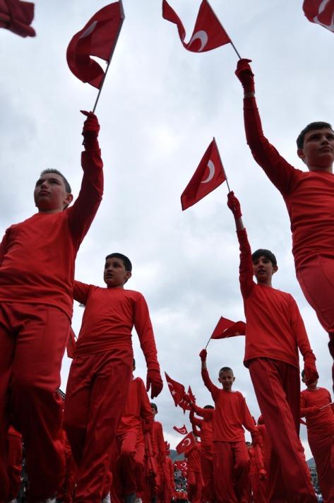 Kocaeli'nde 23 Nisan Ulusal Egemenlik ve Çocuk Bayramı çeşitli etkinliklerle kutlandı.