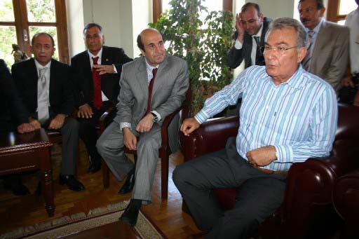 Deniz Baykal, Trabzon'da moral buldu.