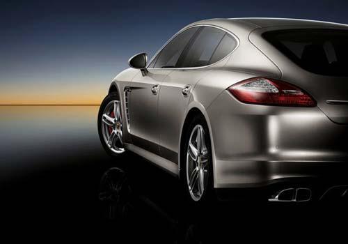 Yeni Porsche Panamera