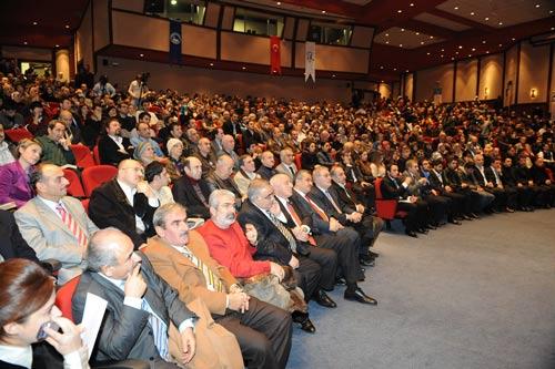 Altunizade Kültür Merkezi; Ömer Lütfü Mete gecesinde doldu taştı adeta...
