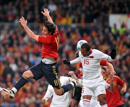 A Milli Takım, 2010 Dünya Kupası Avrupa Elemeleri 5. Grup'taki 5. maçında İspanya ile karşılaştı. Maçın ikinci yarısında gelen tek gol skoru da belirledi.