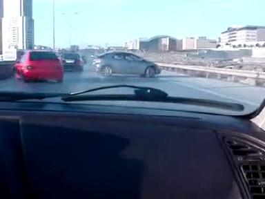 Saniye saniye kaza anı!
